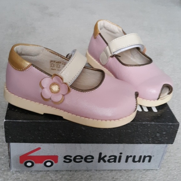 See Kai Run Other - *SOLD*🆕️SEE KAI RUN pink gold bronze shoes size 6